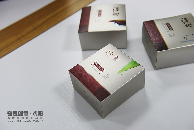 盤錦錦珠米業(yè) 濕地品牌印象盤錦高端大米禮品盒包裝設(shè)計(jì) 盤錦大米高端禮品包裝設(shè)計(jì) 盤錦錦珠米業(yè) 濕地品牌印象盤錦高端大米禮品盒包裝設(shè)計(jì) 盤錦大米高端禮品包裝設(shè)計(jì)